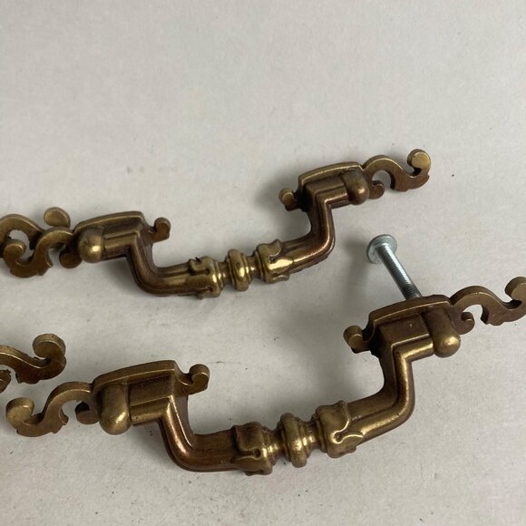 Lot 4 Vintage Drawer Pulls Retro MCM Brass? Handles - Picture 4 of 5